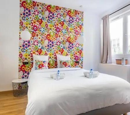 Apartment Cmg Republique / Beranger D Paris